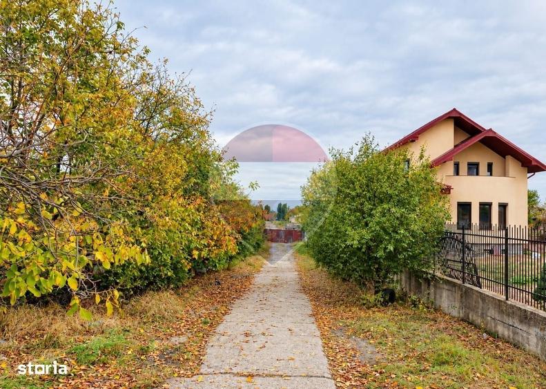 Casă cu 4 camere cu Teren 498 Mp în CFR