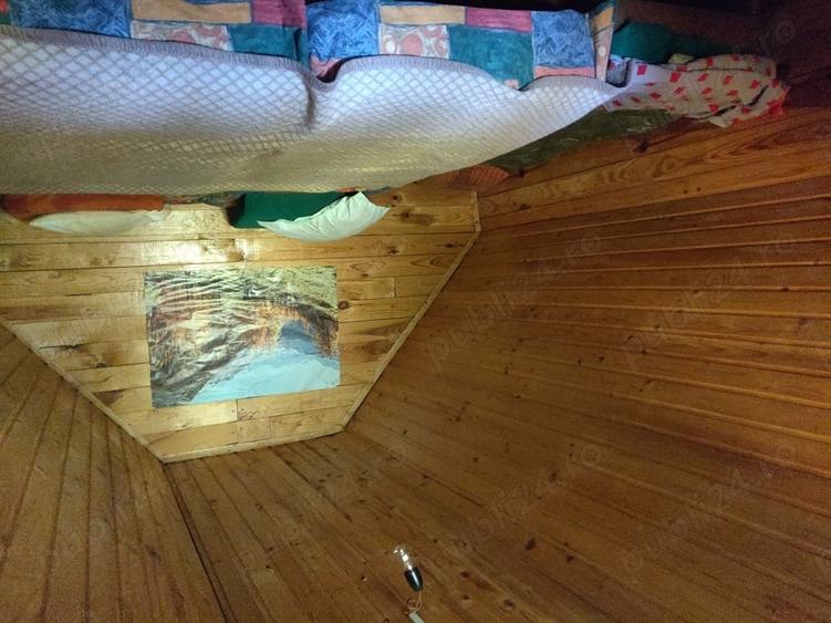 Casă cu 2 camere în Câmpu Cetății
