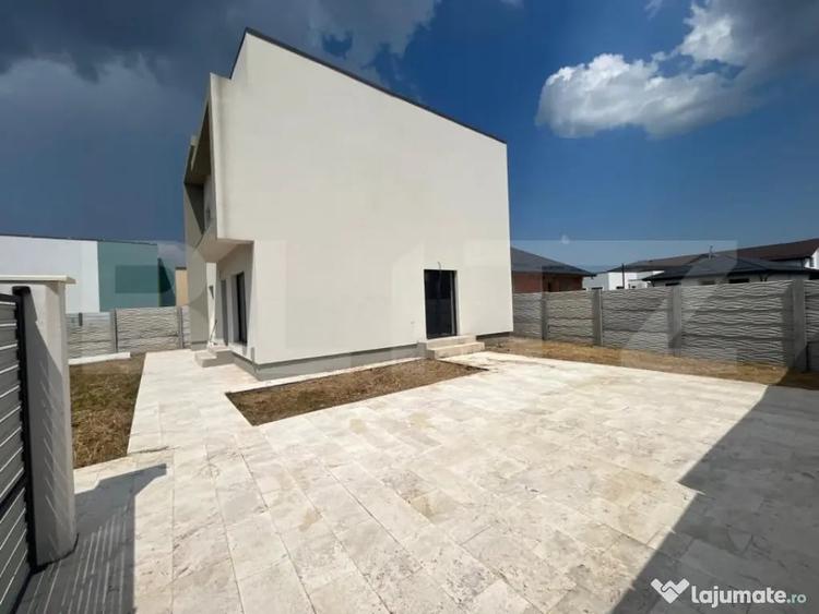 Casă cu 3 camere cu Teren 320 Mp în Central