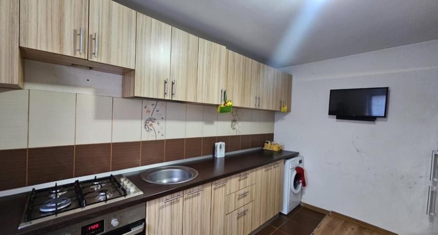 Casă individuală cu 3 camere cu Canalizare în Progresul