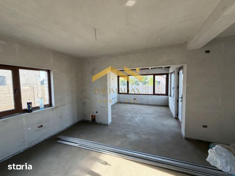 Casă cu 3 camere cu Teren 250 Mp în Bucovăț