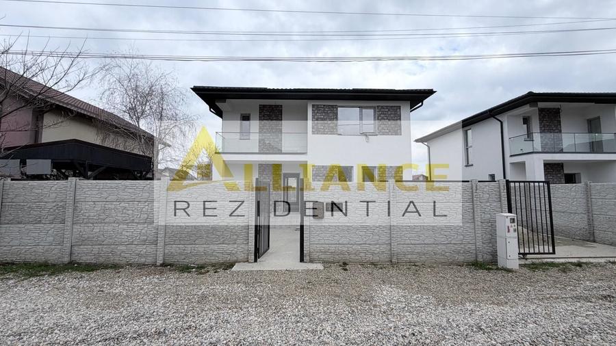Casă individuală cu 5 camere cu Canalizare în Berceni