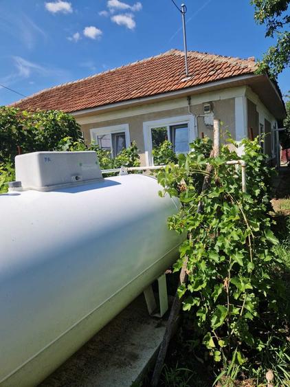Casă cu 3 camere în Stăvaru