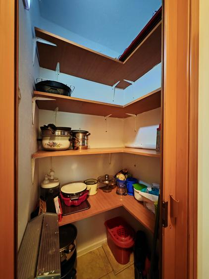 Apartament cu 3 camere semidecomandat în Titan