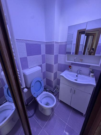 Apartament cu 3 camere decomandat în Exterior Vest