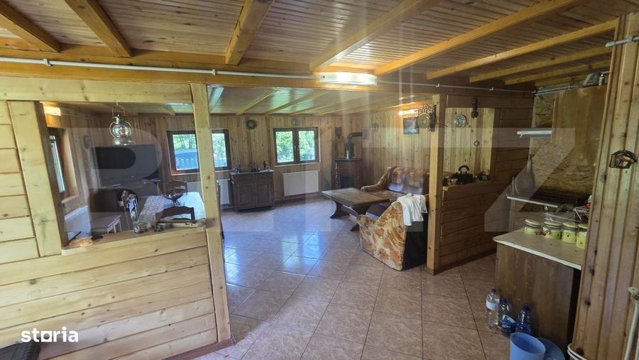 Casă cu 4 camere în Cetea