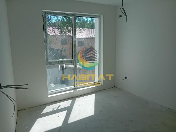 Apartament cu 2 camere decomandat în P-ța Alba Iulia