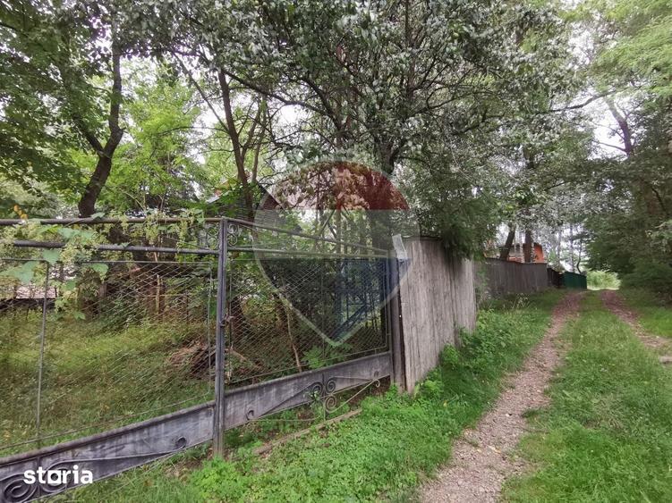 Casă cu 4 camere cu Teren 899 Mp în Giulești
