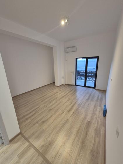 Spațiu comercial, de 47 mp, în Exterior Vest