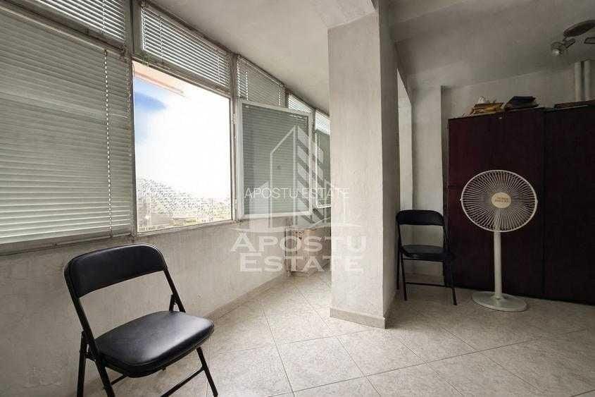 Apartament cu 2 camere în P-ța Victoriei