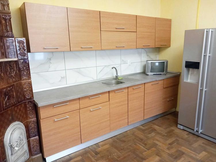 Casă cu 4 camere cu Teren 850 Mp în Cut