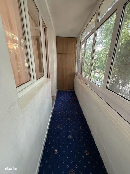 Apartament cu 3 camere semidecomandat în Sârbi