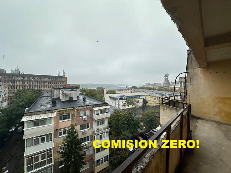 Apartament cu 3 camere decomandat în Călărași