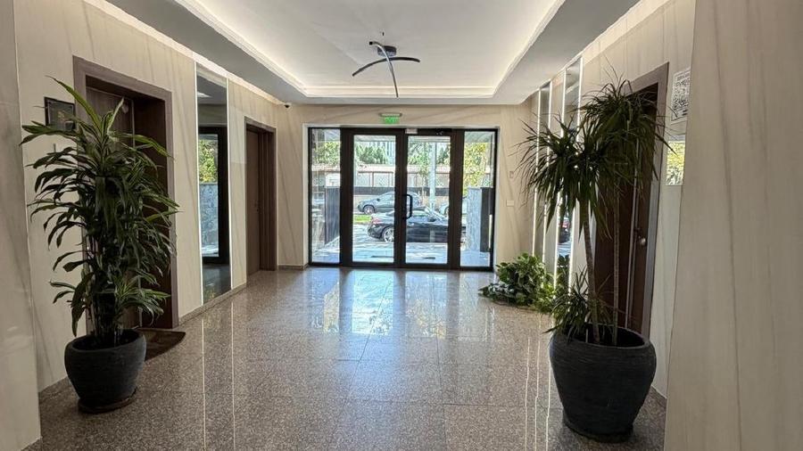 Apartament cu 3 camere decomandat în Nord