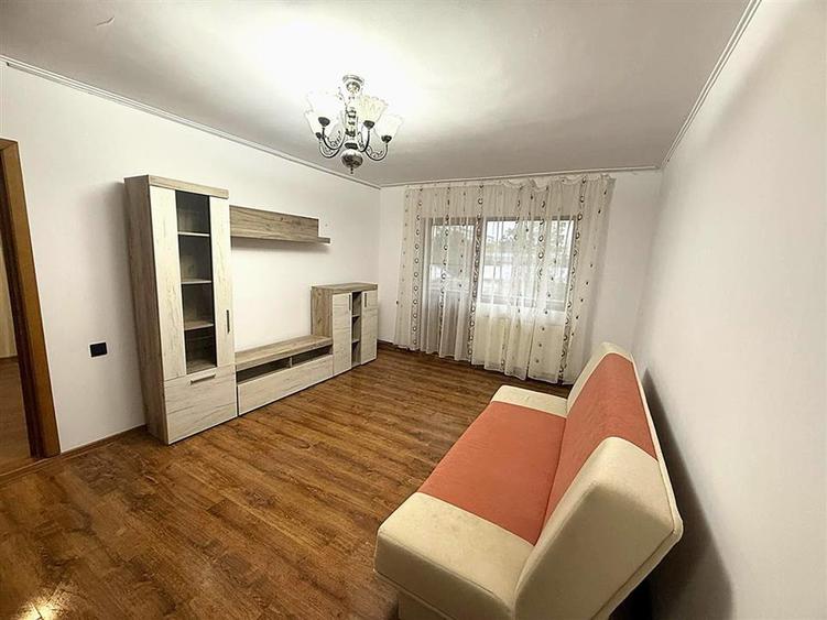 Apartament 3 camere conf  1 decomandat zona Dorobanti 1 - 2