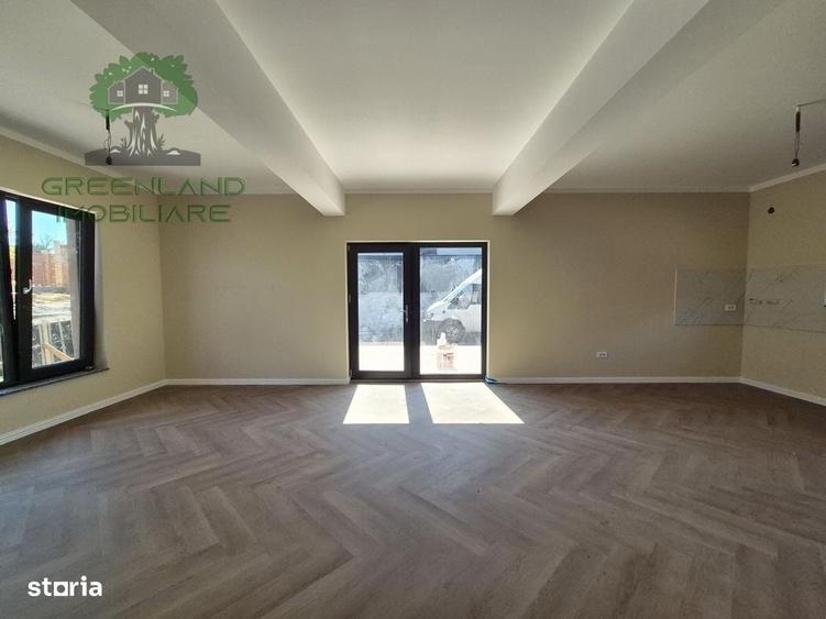 Casă cu 4 camere cu Teren 500 Mp în Tomești