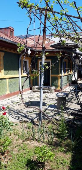Casă cu 3 camere în Central
