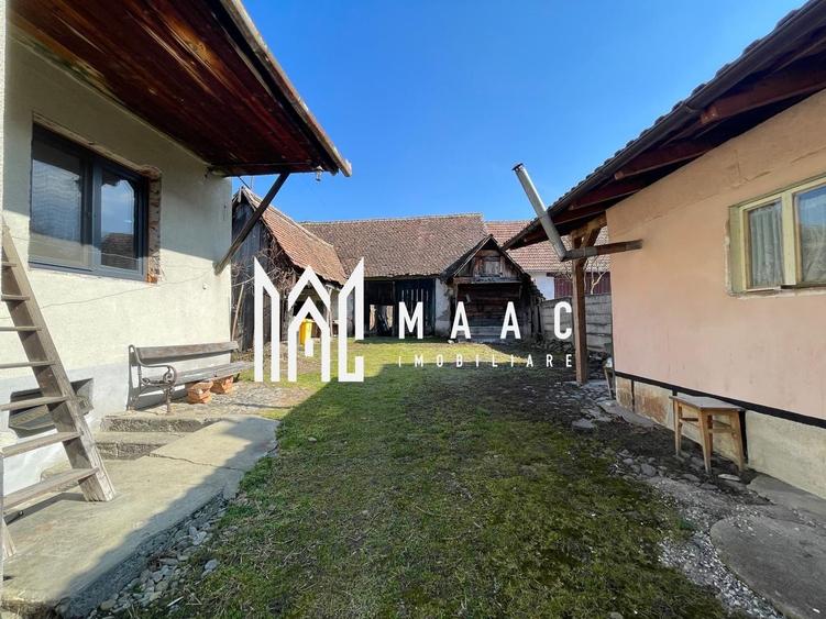 Casă individuală cu 4 camere cu Canalizare în Porumbacu de Jos