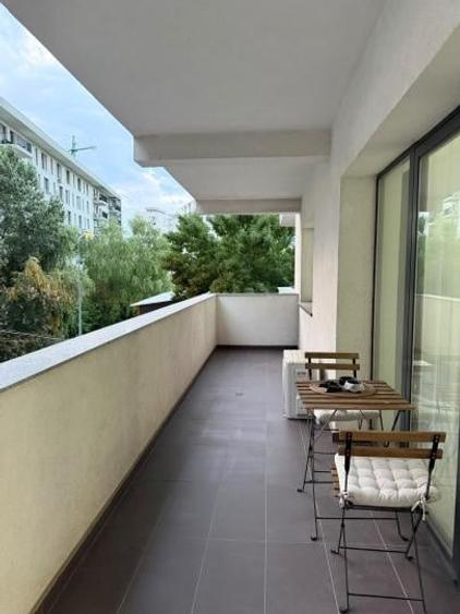 Apartament cu 2 camere semidecomandat, mobilat în Mihai Bravu