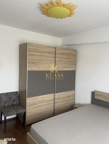Apartament cu 3 camere semidecomandat în Gara de Nord