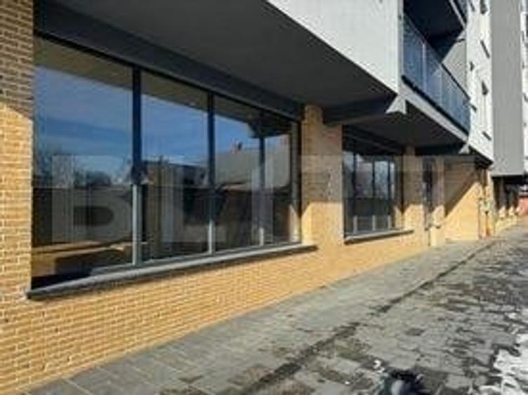 Spațiu comercial, de 71 mp, în Central