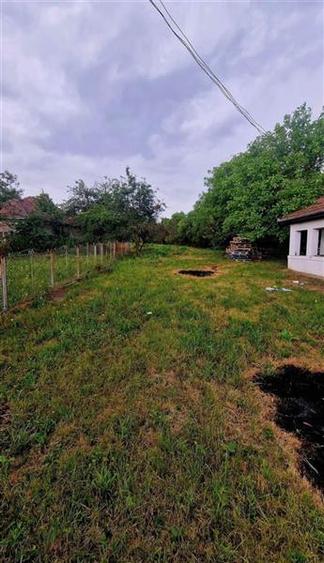Casă individuală cu 3 camere cu Canalizare în Aeroport