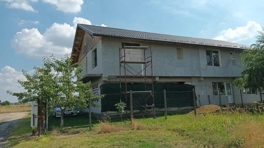 Casă cu 3 camere cu Teren 340 Mp în Domnești