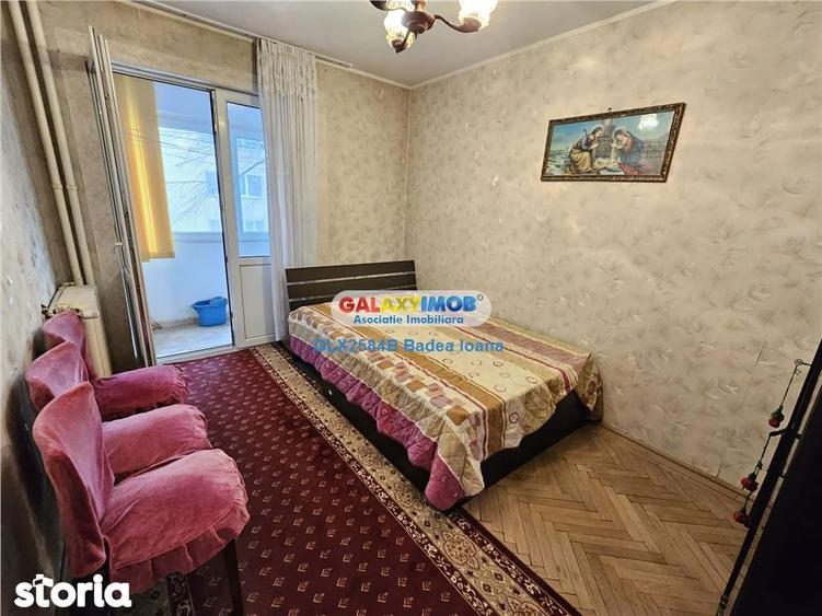 Apartament cu 3 camere semidecomandat în Dristor