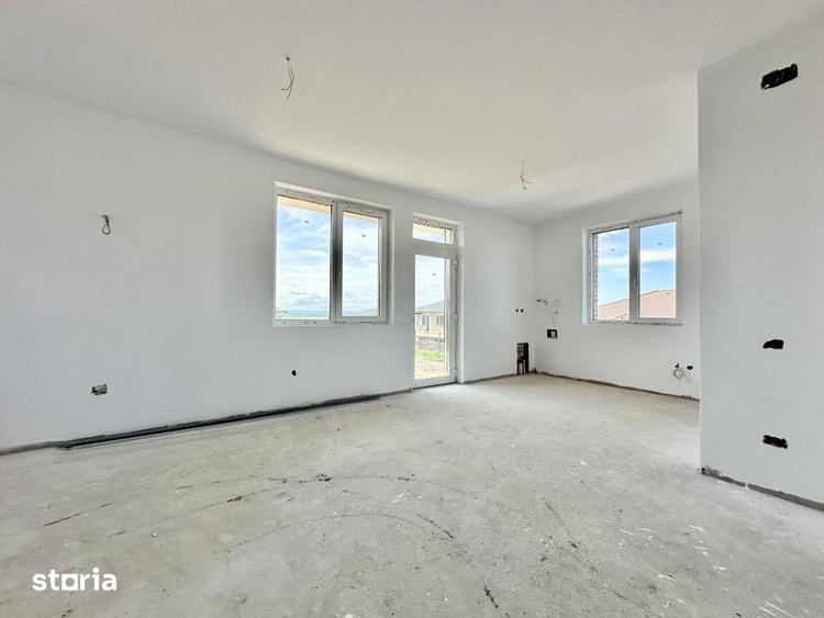 Casă cu 4 camere cu Teren 450 Mp în Apahida
