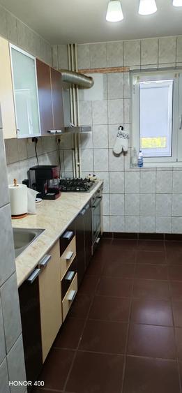 Apartament cu 2 camere decomandat în Crângași