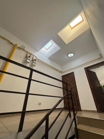 Apartament cu 3 camere semidecomandat, mobilat în 1 Decembrie 1918