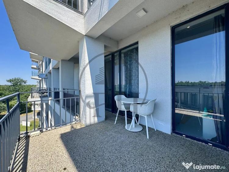 Apartament cu 2 camere semidecomandat, mobilat în Central