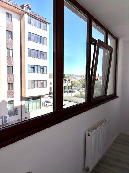 Apartament cu 2 camere decomandat, mobilat în Valea Lupului
