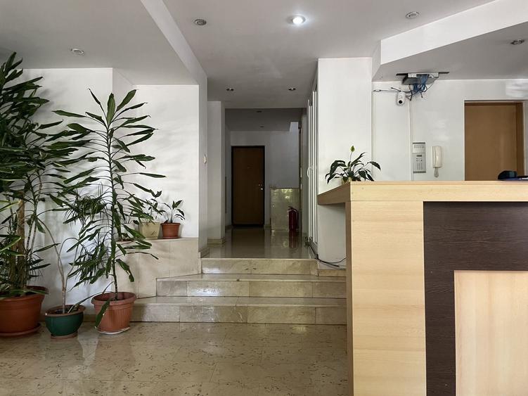 Apartament cu 4 camere decomandat, mobilat în Herăstrău