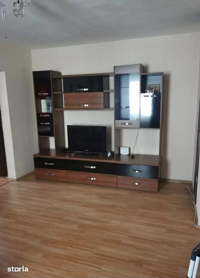 Apartament cu 2 camere semidecomandat în Mihai Bravu