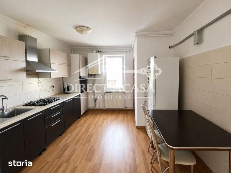 Apartament cu 3 camere în Unirii