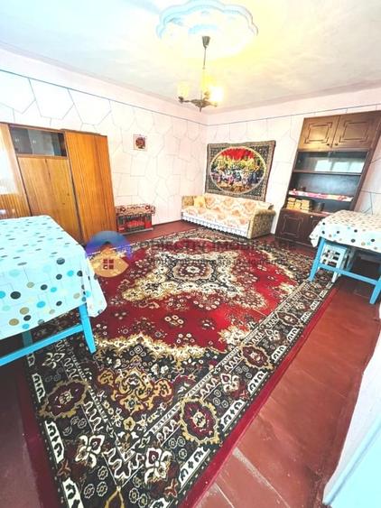 Casă cu 5 camere cu Teren 3136 Mp în Vânători-Neamț