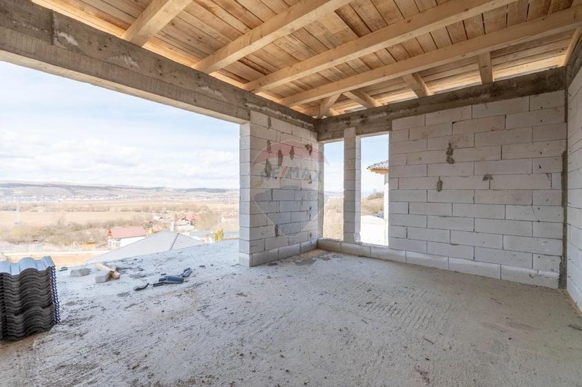 Casă individuală cu 4 camere cu Teren 600 Mp în Jucu de Sus