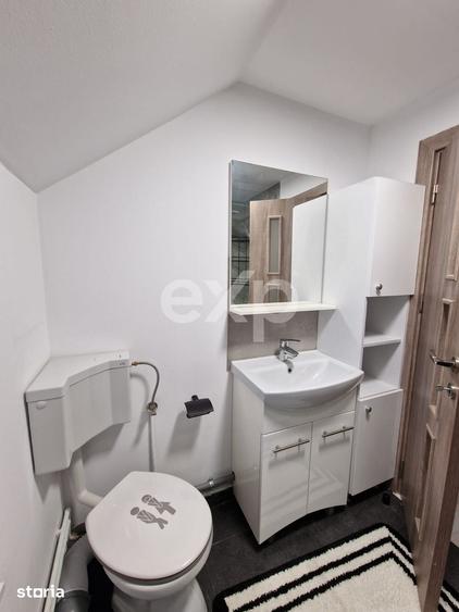 Casă cu 4 camere cu Teren 700 Mp în Comișani