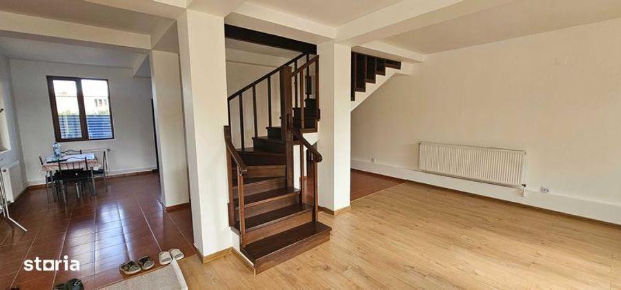 Casă cu 4 camere cu Teren 244 Mp în Central