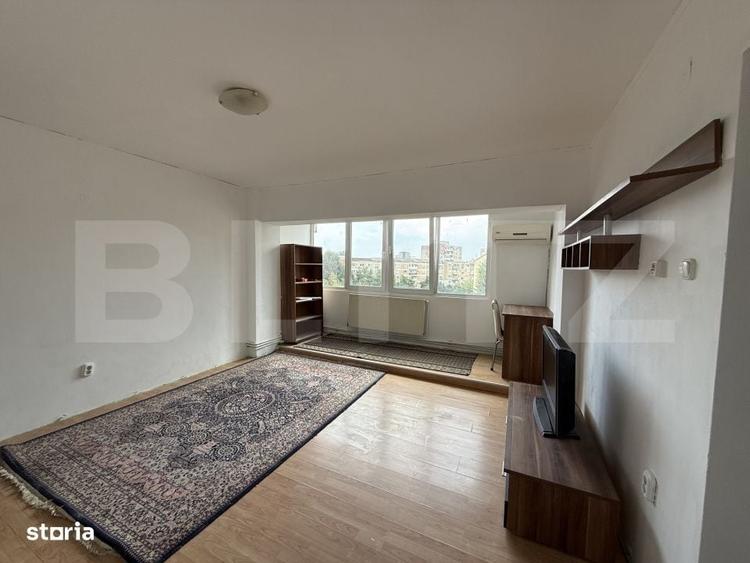 Apartament cu 3 camere în Micro 16