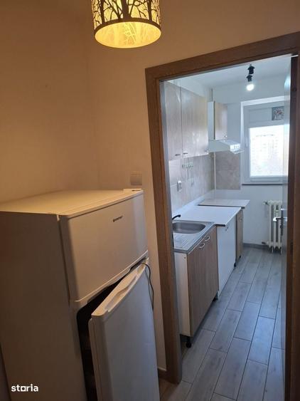 Apartament cu 2 camere semidecomandat în Brâncoveanu