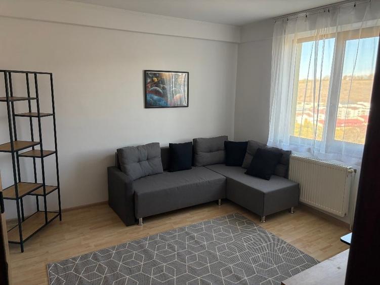 Apartament cu 2 camere decomandat, mobilat în Florești