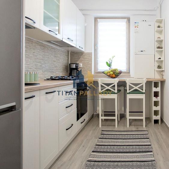 Apartament cu 3 camere decomandat în Theodor Pallady
