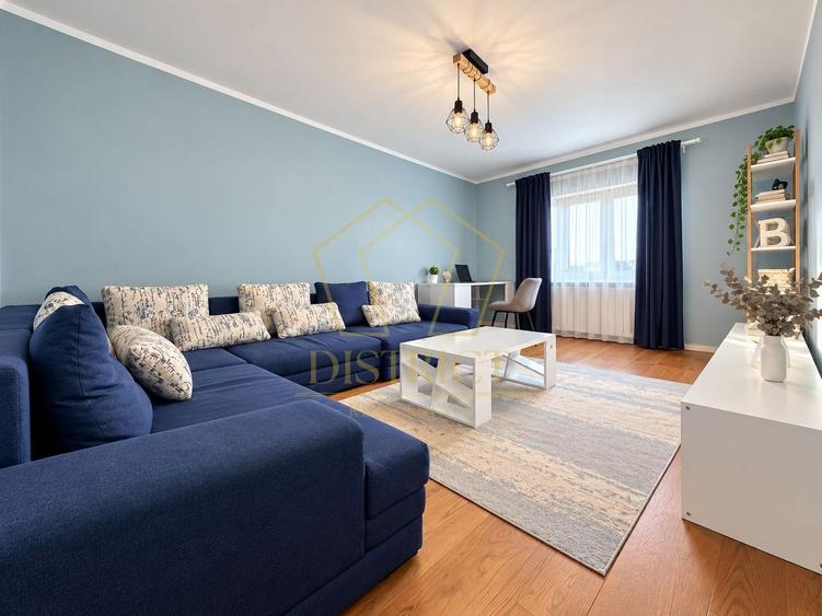 Apartament cu 3 camere semidecomandat, mobilat în Lipovei