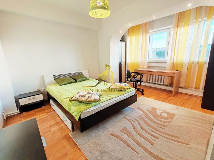 Apartament cu 3 camere decomandat, mobilat în Semicentral