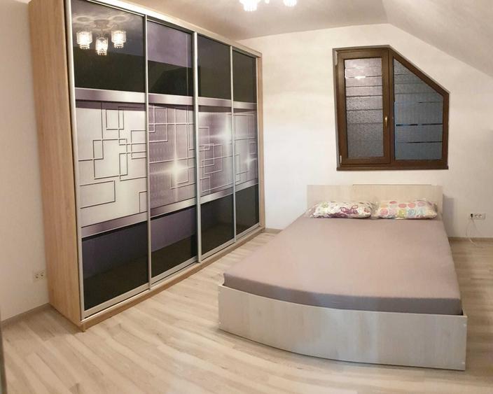 Apartament cu 2 camere decomandat în Lacul Tei