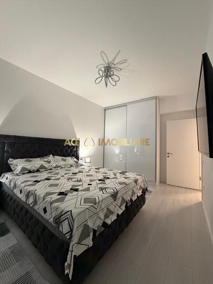 Apartament cu 2 camere decomandat, mobilat în Păcii