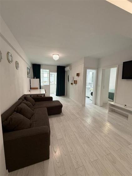 Apartament cu 2 camere decomandat în Valea Adâncă