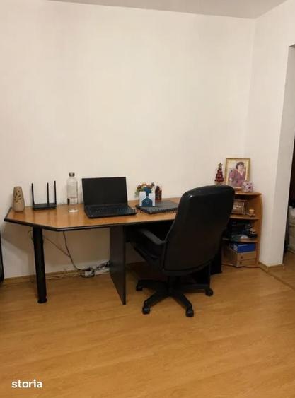 Apartament cu 3 camere semidecomandat în Giurgiului